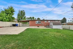 447 E 550 S, Bountiful, UT 84010 - Photo 19