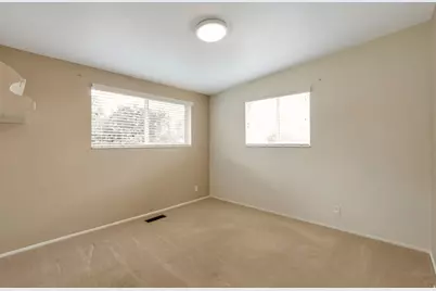 447 E 550 S, Bountiful, UT 84010 - Photo 13