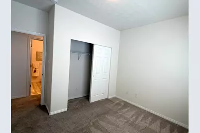 4602 S Hathaway Dr E, Roy, UT 84067 - Photo 35