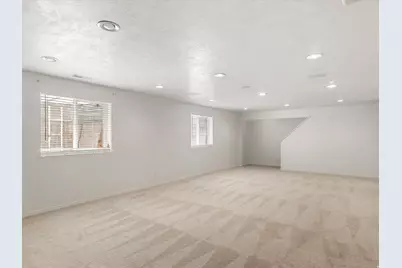 4602 S Hathaway Dr E, Roy, UT 84067 - Photo 31