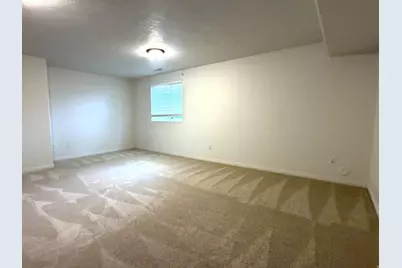 4602 S Hathaway Dr E, Roy, UT 84067 - Photo 47