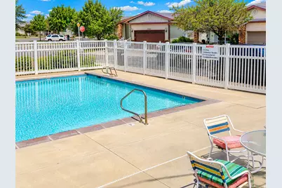 4602 S Hathaway Dr E, Roy, UT 84067 - Photo 57