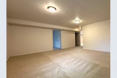 4602 S Hathaway Dr E, Roy, UT 84067 - Photo 49