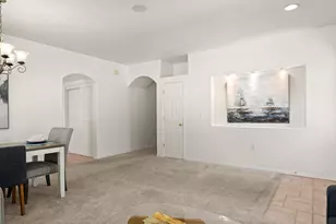 4602 S Hathaway Dr E, Roy, UT 84067 - Photo 7