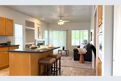 4602 S Hathaway Dr E, Roy, UT 84067 - Photo 13