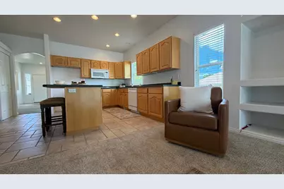 4602 S Hathaway Dr E, Roy, UT 84067 - Photo 19