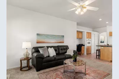 4602 S Hathaway Dr E, Roy, UT 84067 - Photo 17