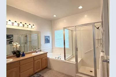 4602 S Hathaway Dr E, Roy, UT 84067 - Photo 25