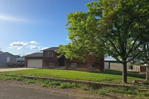 953 E 2850 S, Naples, UT 84078 - Photo 3