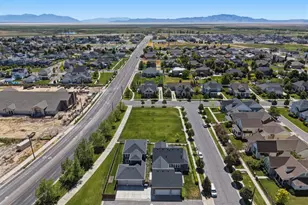 2069 W Orchard Harvest Dr, Kaysville, UT 84037 - Photo 67