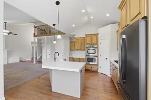 6017 W Heritage Hill Dr S, Herriman, UT 84096 - Photo 9