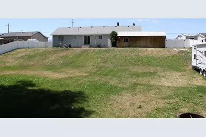 2708 S Main St, Nibley, UT 84321 - Photo 15