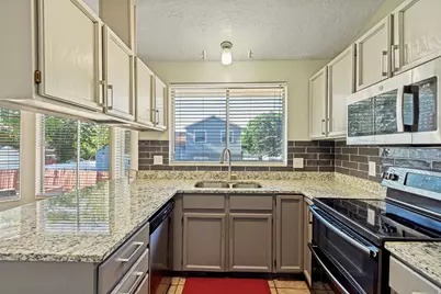 4541 W 6015 S, Kearns, UT 84118 - Photo 9