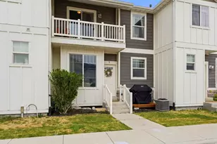 1792 E Skyline Dr, Eagle Mountain, UT 84005 - Photo 3