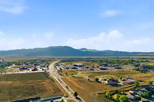 1792 E Skyline Dr, Eagle Mountain, UT 84005 - Photo 39