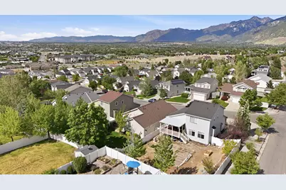 14368 S Honeyfield Dr E, Draper, UT 84020 - Photo 39