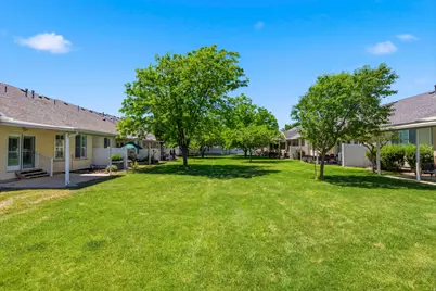 1092 W Tithing Hill Pl S, Riverton, UT 84065 - Photo 35