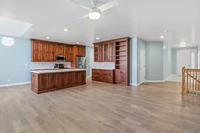 1092 W Tithing Hill Pl S, Riverton, UT 84065 - Photo 11