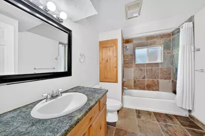 3006 N Indian Hills Dr E, Provo, UT 84604 - Photo 31
