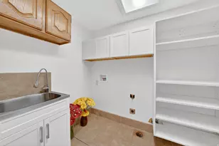 3006 N Indian Hills Dr E, Provo, UT 84604 - Photo 25
