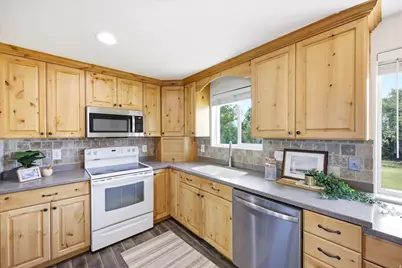 2141 W 7125 S, West Jordan, UT 84084 - Photo 7