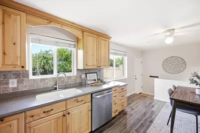 2141 W 7125 S, West Jordan, UT 84084 - Photo 9