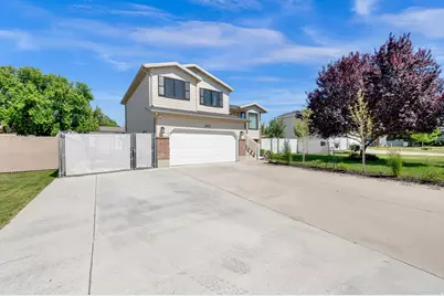 1602 N 725 W, Clinton, UT 84015 - Photo 3