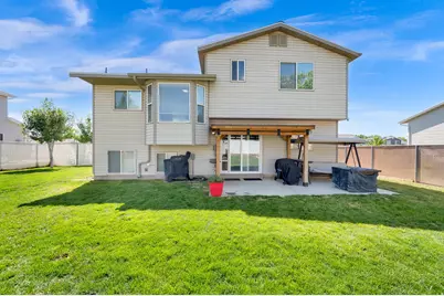 1602 N 725 W, Clinton, UT 84015 - Photo 25