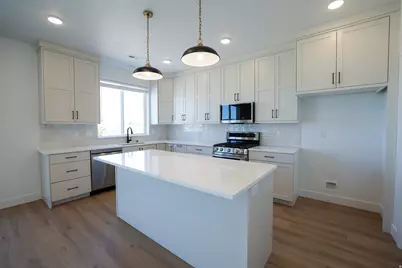 155 W 510 N, Smithfield, UT 84335 - Photo 9