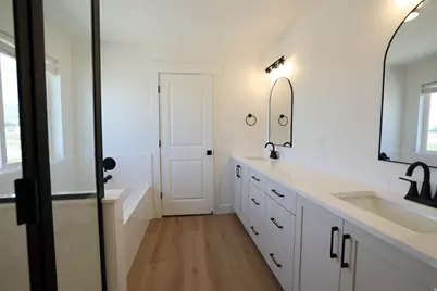 155 W 510 N, Smithfield, UT 84335 - Photo 21
