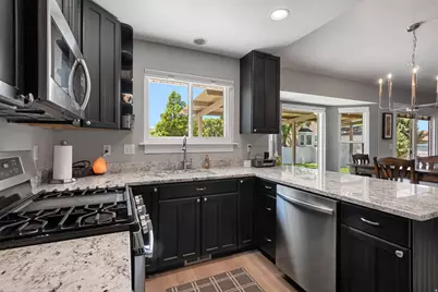9642 S 1630 W, South Jordan, UT 84095 - Photo 11