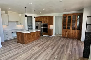 522 E Gilmour, Grantsville, UT 84029 - Photo 5