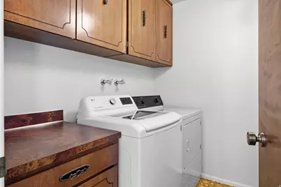 1205 N 1600 E, Logan, UT 84341 - Photo 17
