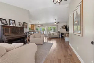 3462 W Melody Creek Cir S, Riverton, UT 84065 - Photo 9