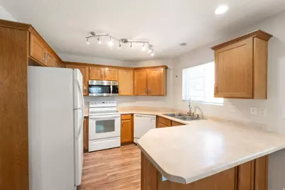 242 E Spencer Peak Way #G3, Draper, UT 84020 - Photo 3