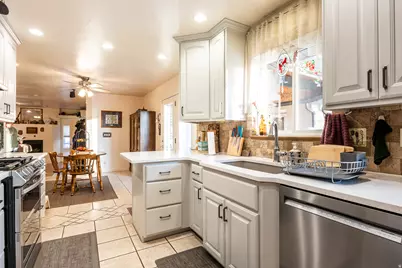 2124 E Cherry Ln, Layton, UT 84040 - Photo 5