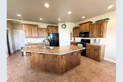 3002 W 2600 S, West Haven, UT 84401 - Photo 5