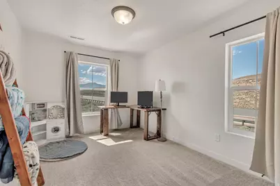 9399 N Vernham Ln, Eagle Mountain, UT 84005 - Photo 19