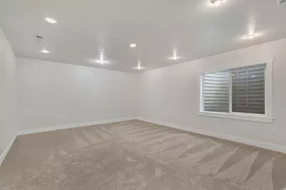 9399 N Vernham Ln, Eagle Mountain, UT 84005 - Photo 21
