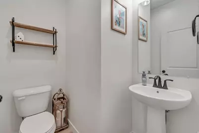 9399 N Vernham Ln, Eagle Mountain, UT 84005 - Photo 9