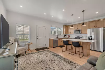 9399 N Vernham Ln, Eagle Mountain, UT 84005 - Photo 7