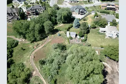 395 W 4400 N #16, Pleasant View, UT 84414 - Photo 5