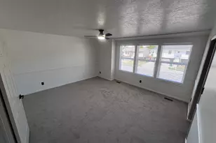 5421 S 2775 W, Roy, UT 84067 - Photo 17