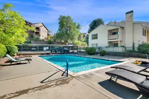 955 E Creek Hill Ln, Midvale, UT 84047 - Photo 23