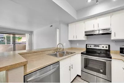 955 E Creek Hill Ln #10, Midvale, UT 84047 - Photo 9