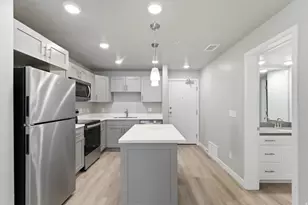 1032 E 400 S, Salt Lake City, UT 84102 - Photo 5