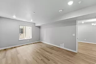 1032 E 400 S, Salt Lake City, UT 84102 - Photo 13
