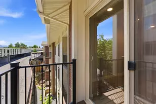 1032 E 400 S, Salt Lake City, UT 84102 - Photo 19