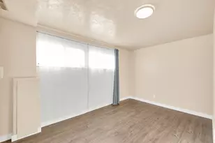 7187 S 1700 E, Cottonwood Heights, UT 84121 - Photo 11