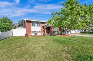 7187 S 1700 E, Cottonwood Heights, UT 84121 - Photo 15